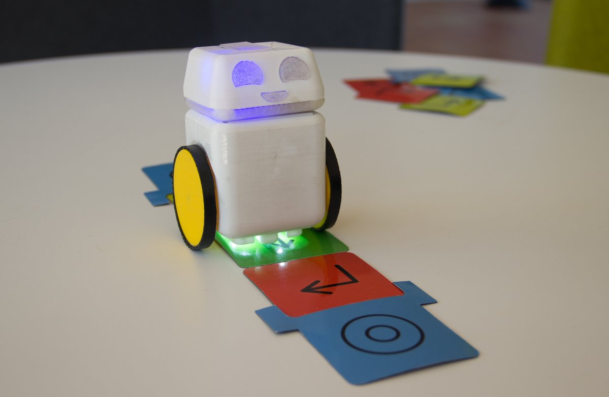 روبوت لطيف، يعلم الأطفال البرمجة