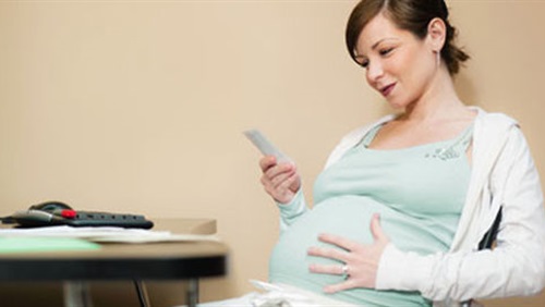 ما هي التحاليل التي يتوجب على الحامل إجراءها ومتابعتها خلال فترة الحمل
